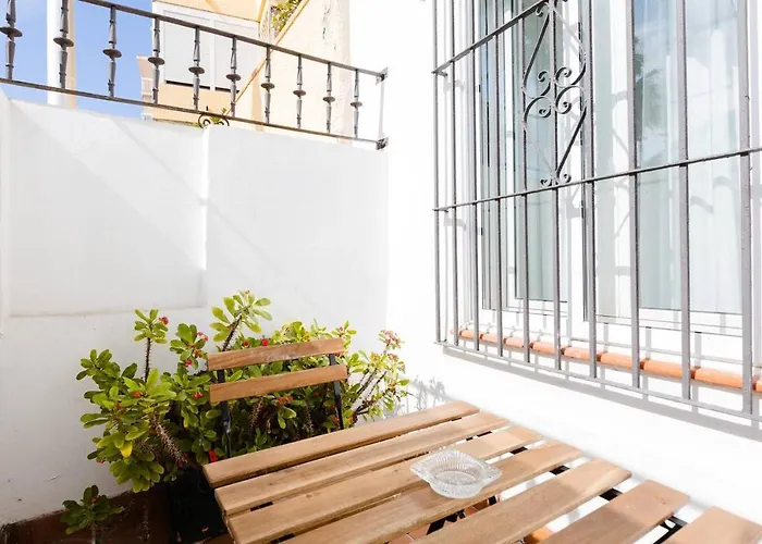Loft En Primera Linea Del Paseo Maritimo Апартаменты Малага