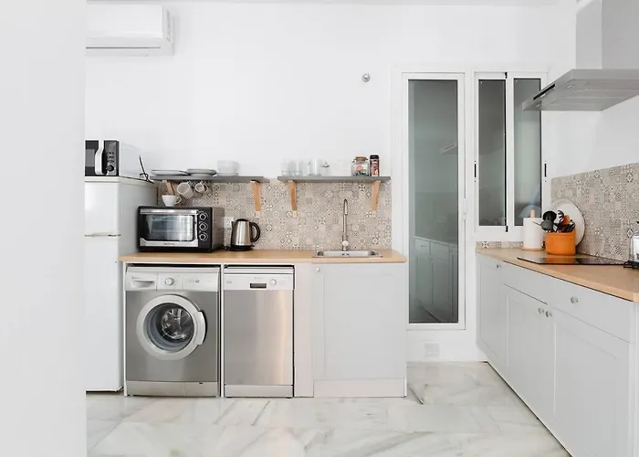 Loft En Primera Linea Del Paseo Maritimo Малага